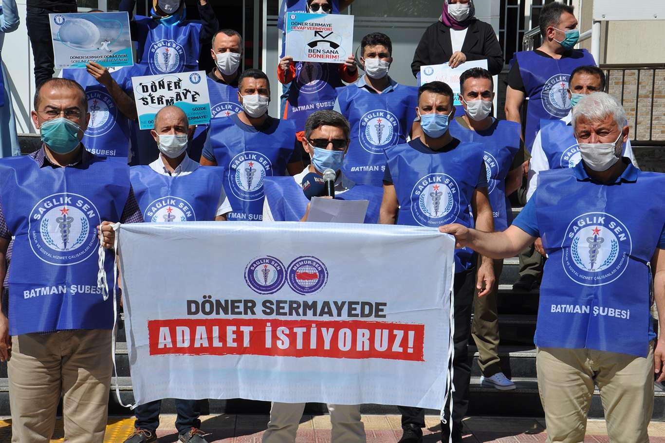 Sağlıkçılar, sorun ve taleplerinin çözüme kavuşturulmasını istiyor