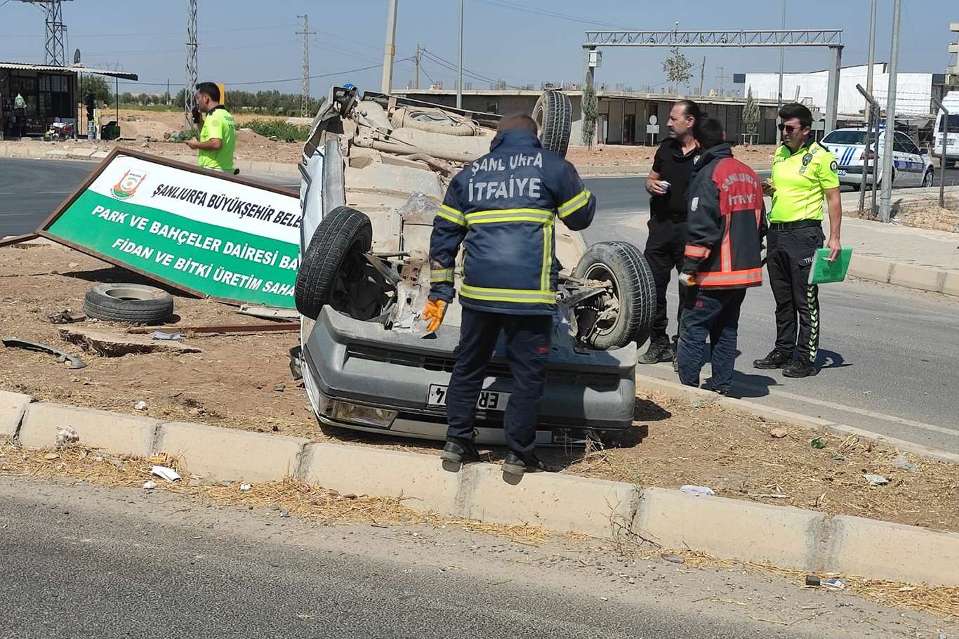 Şanlıurfa'da otomobilin takla atması sonucu sürücü yaralandı