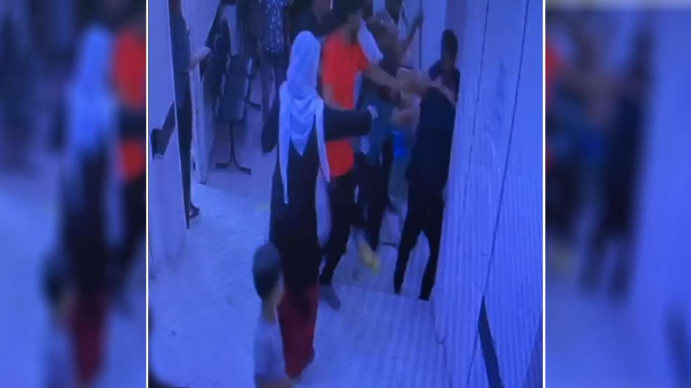 Şanlıurfa'da tıp merkezinde görevli doktor darp edildi