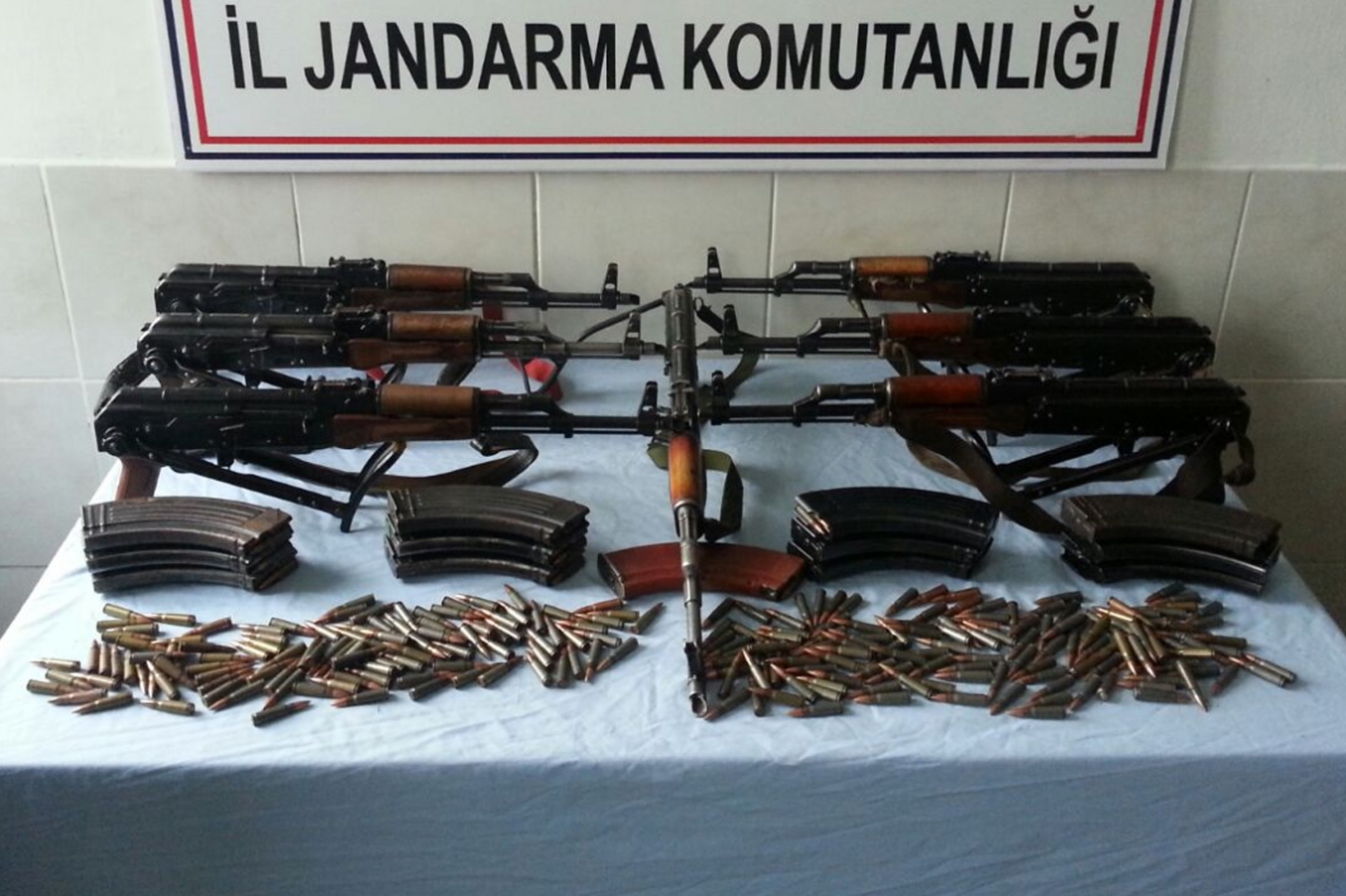 Şırnak’ta 7 adet kaleşnikof ele geçirildi