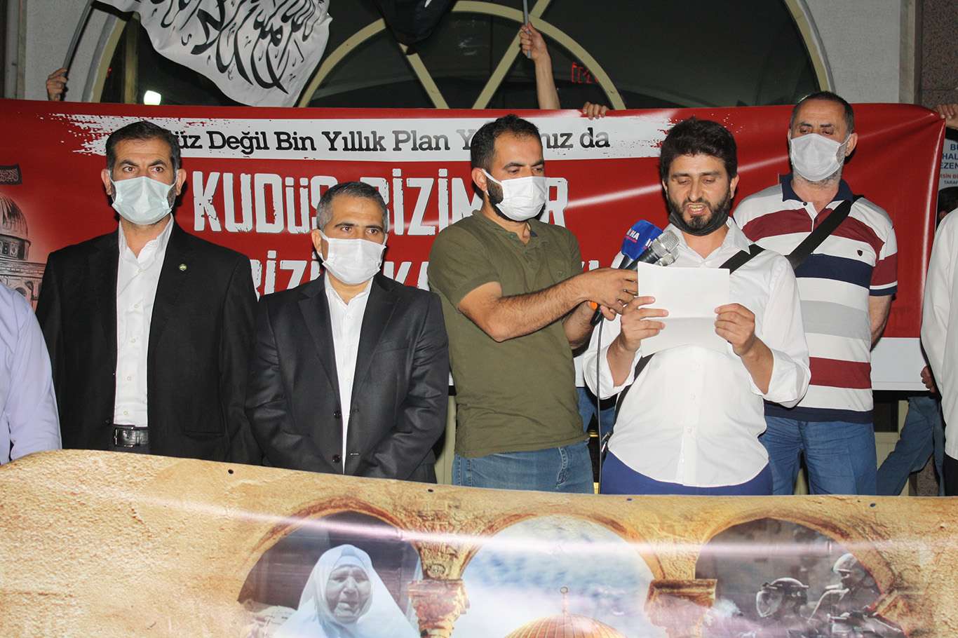 ​Siyonist işgal rejiminin saldırıları Mersin'de tel'in edildi