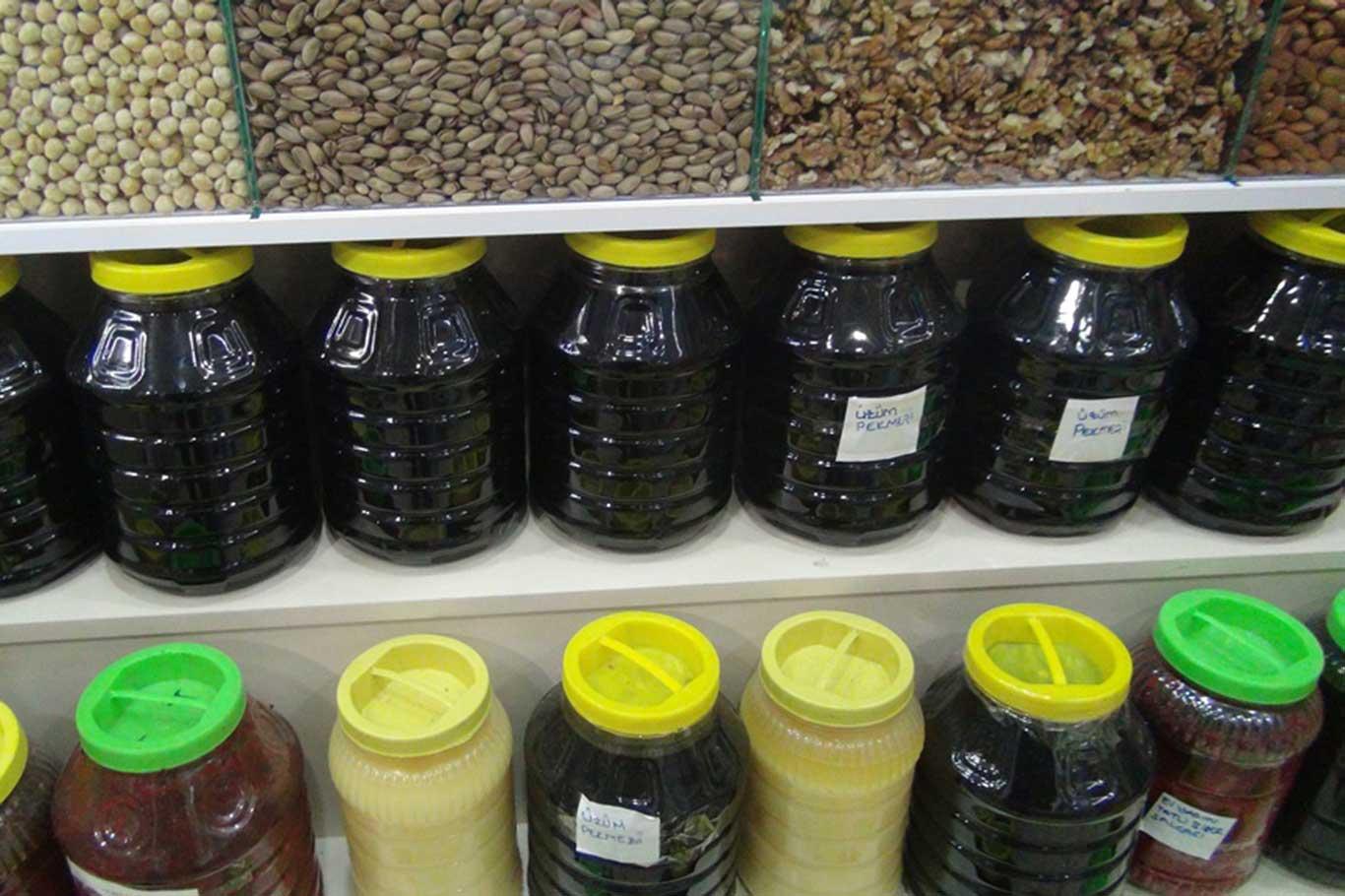 'Soğuklardan korunmaları için çocuklarınıza pekmez içirin'