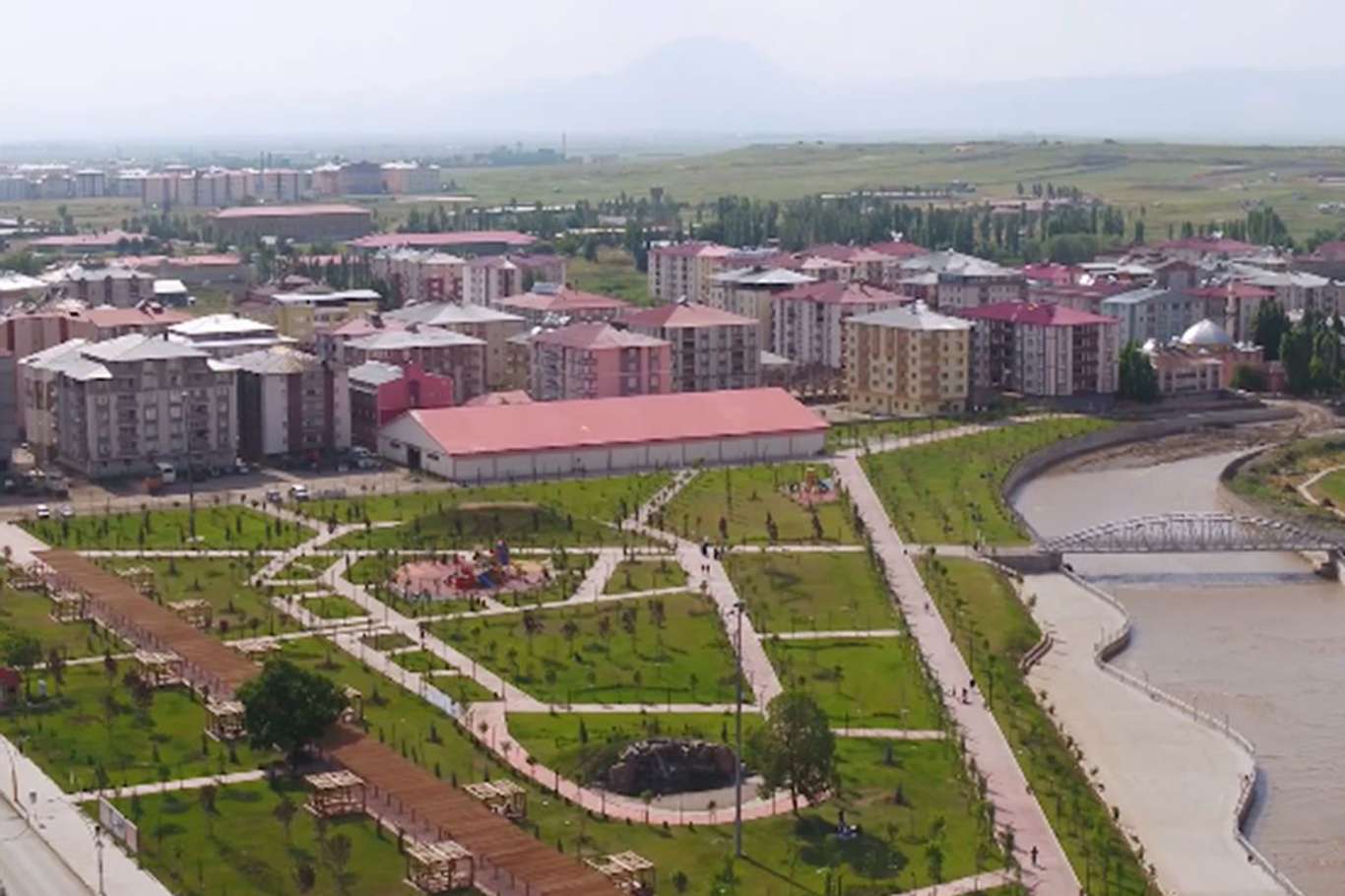 Sosyal konut projesinde arsa sayısı 1 milyona çıkarılacak