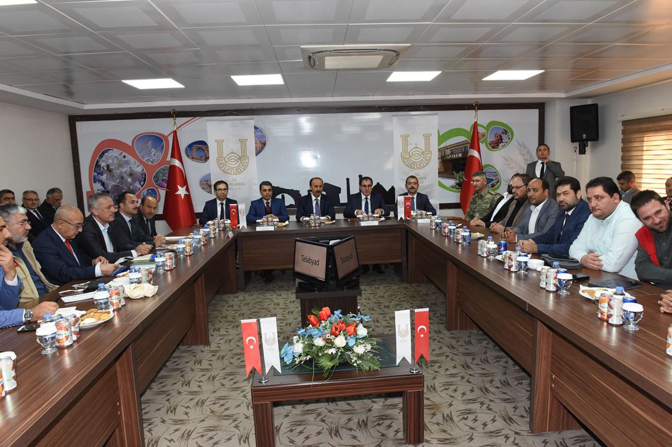 ​"Suriye halkı, karşı karşıya kaldığı bu yıkımı ve savaşı hak etmiyor"