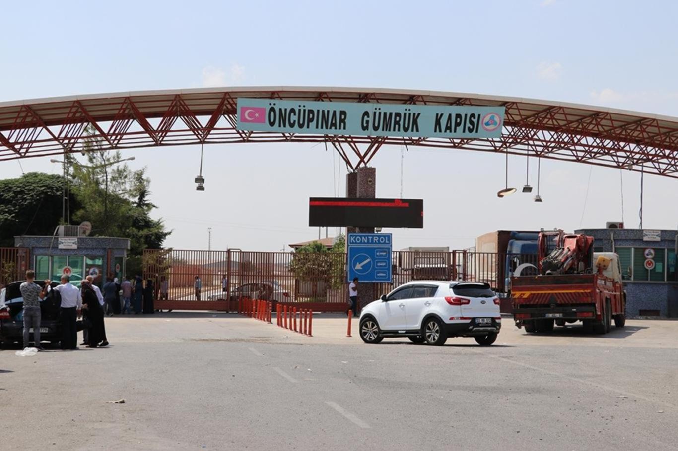 Suriye sınırında 26 kilo altın ve 2 milyon TL ele geçirildi