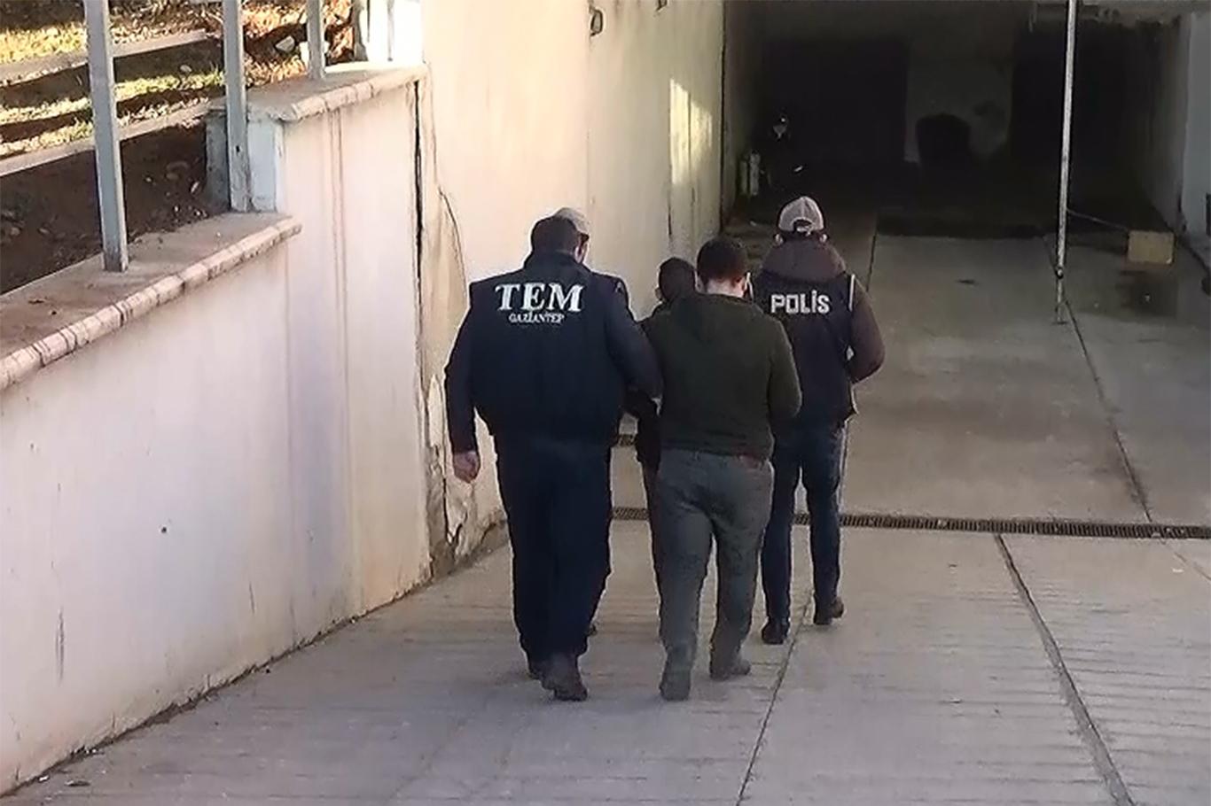 Suriye'de silah eğitimi aldığı belirtilen 2 PKK'li tutuklandı