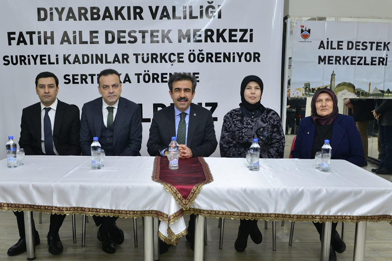 Suriyeli kadınlara sertifika verildi