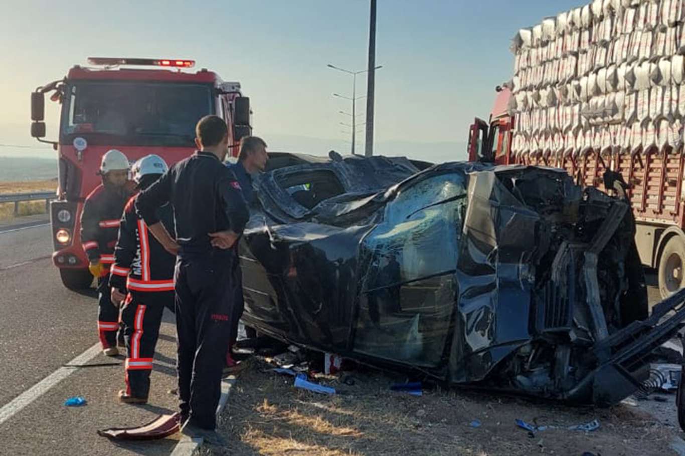 Sürücüsünün direksiyon hakimiyetini kaybettiği araç kaza yaptı: 2 ölü