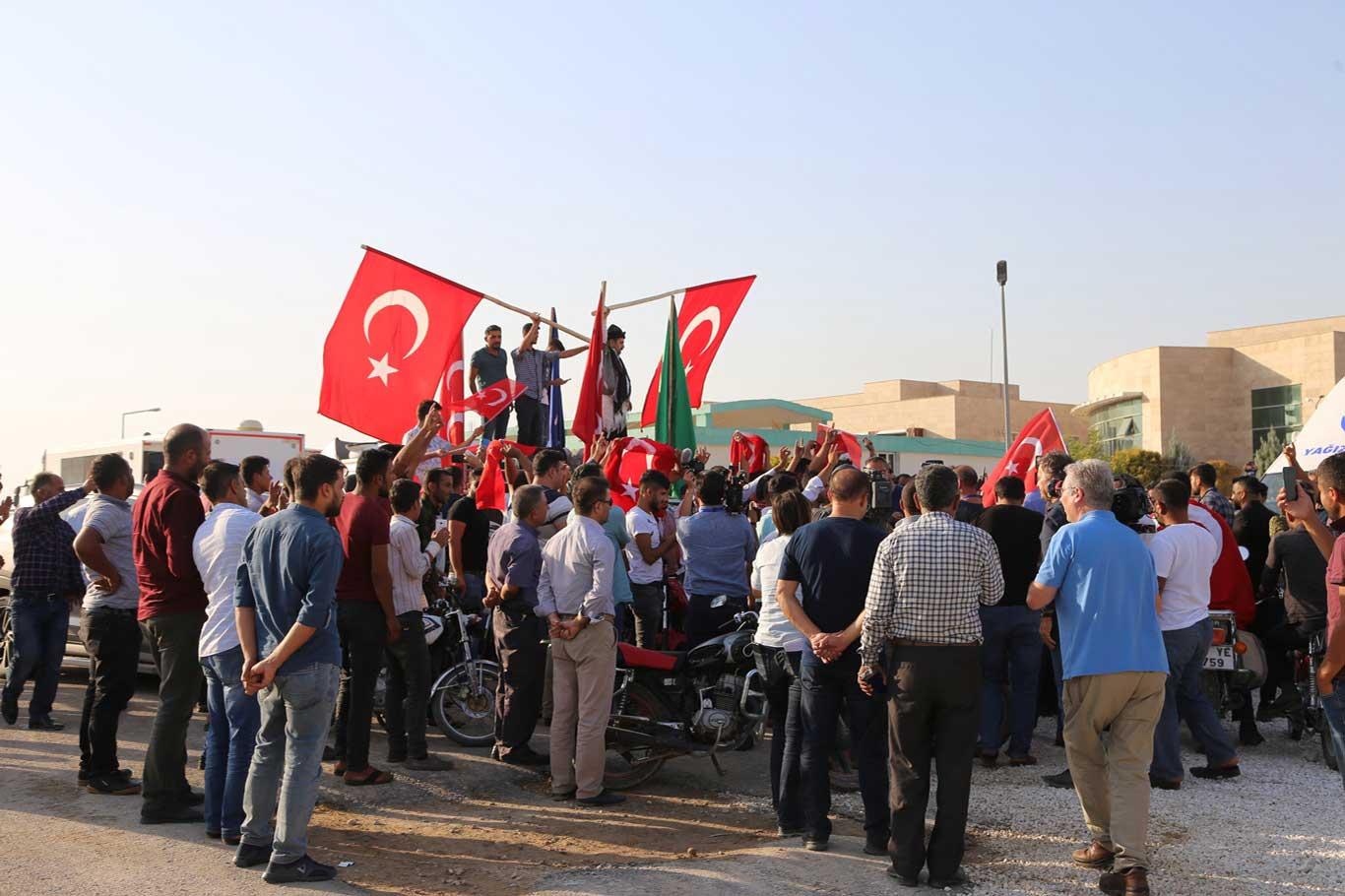 Tel Abyad'ın kontrol altına alınması sevinçle karşılandı