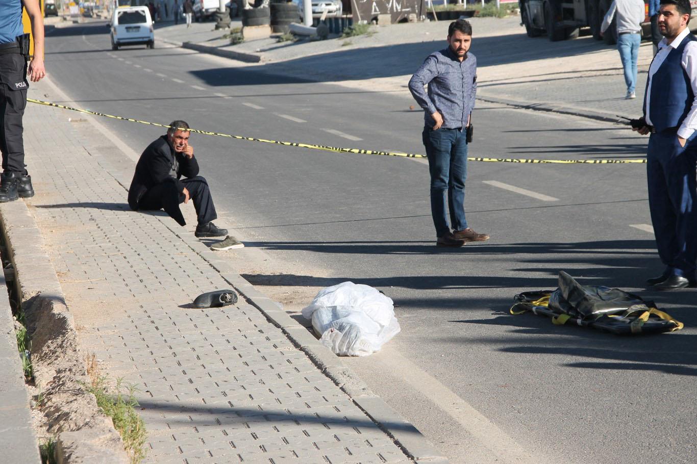 Ters yönden gelen aracın çarptığı çocuk hayatını kaybetti