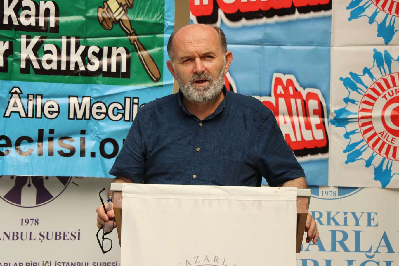 Türkiye Aile Meclisi: "Aileyi korumak için önce aileyi yıkan yasalar kaldırılmalı"