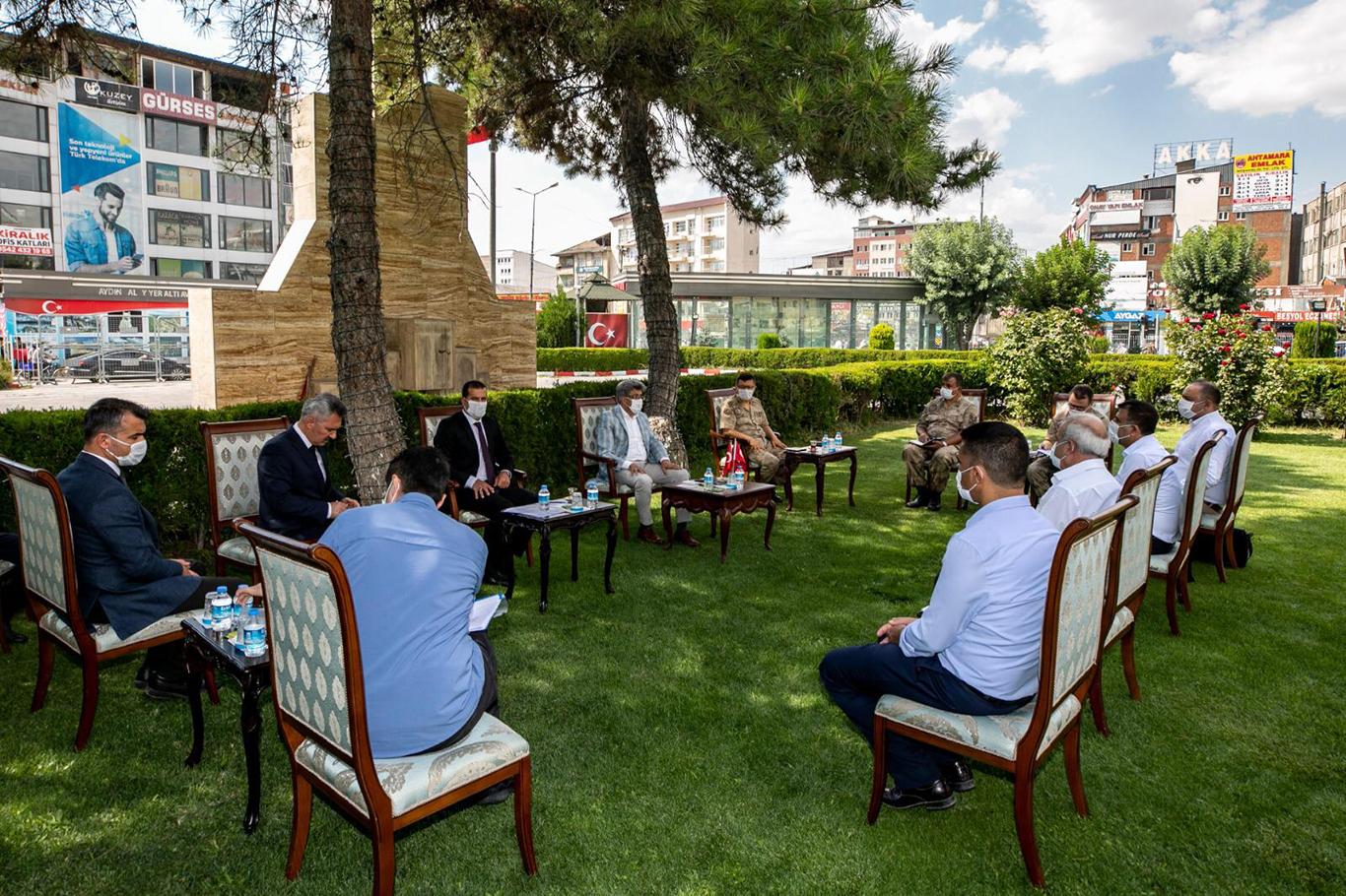 Van'da pandemi toplantısı yapıldı