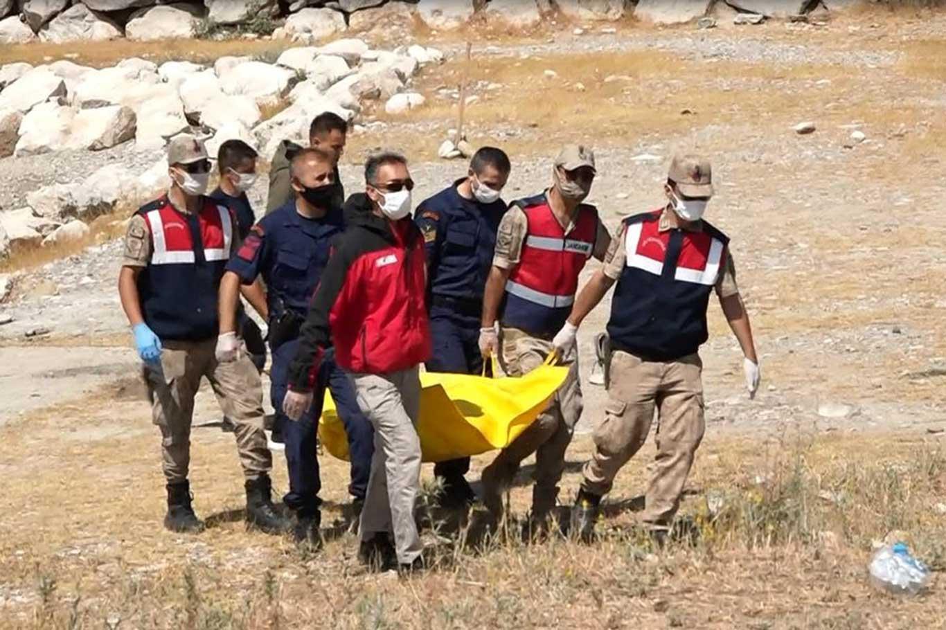 Van Gölü'nde bir kişinin daha cesedine ulaşıldı