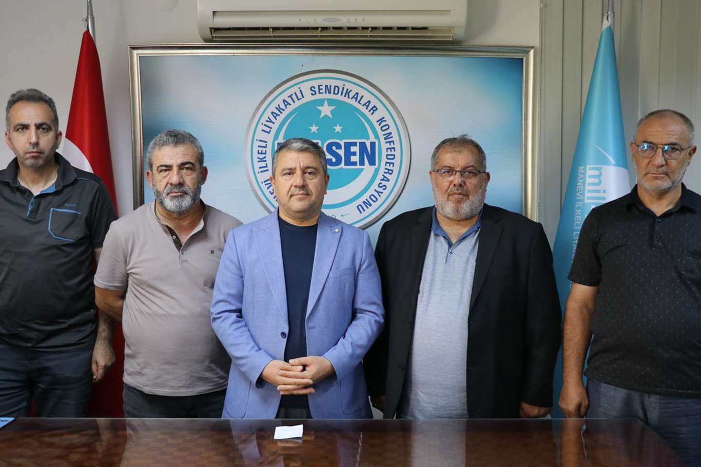 Yapılan programlarda milletin dini değerleri dikkate alınmalı