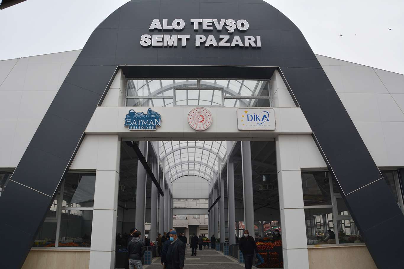 Yerli ve organik ürünlerin satıldığı yeni pazar açıldı