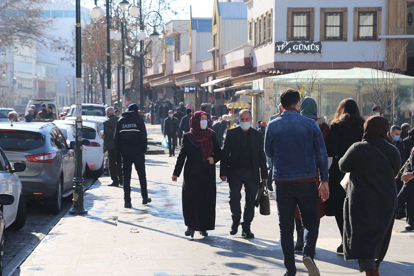 Halkın Covid-19 aşısına yönelik tereddütleri sürüyor