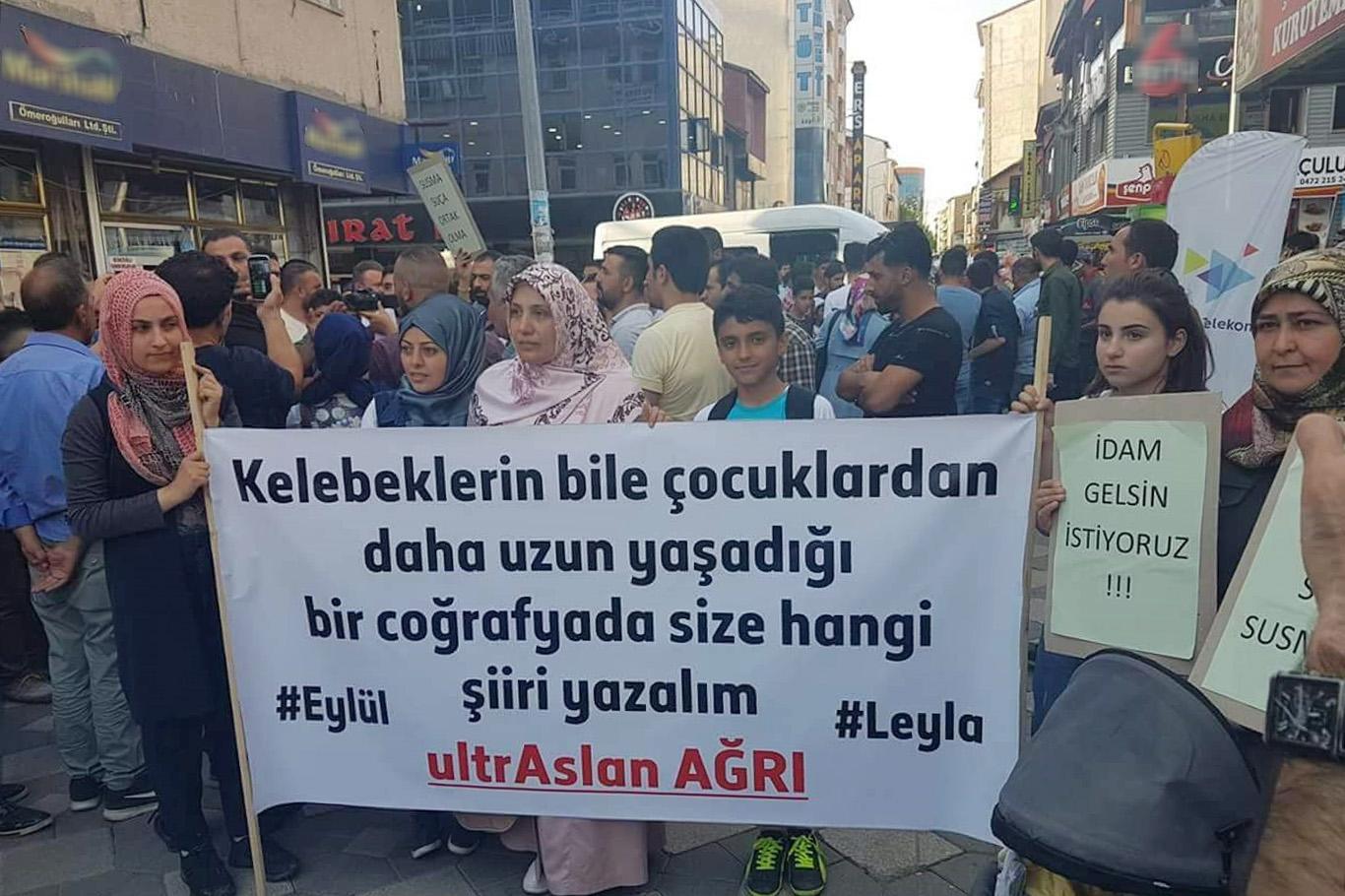 Yüzlerce Ağrılı Leyla ve Eylül için yürüdü