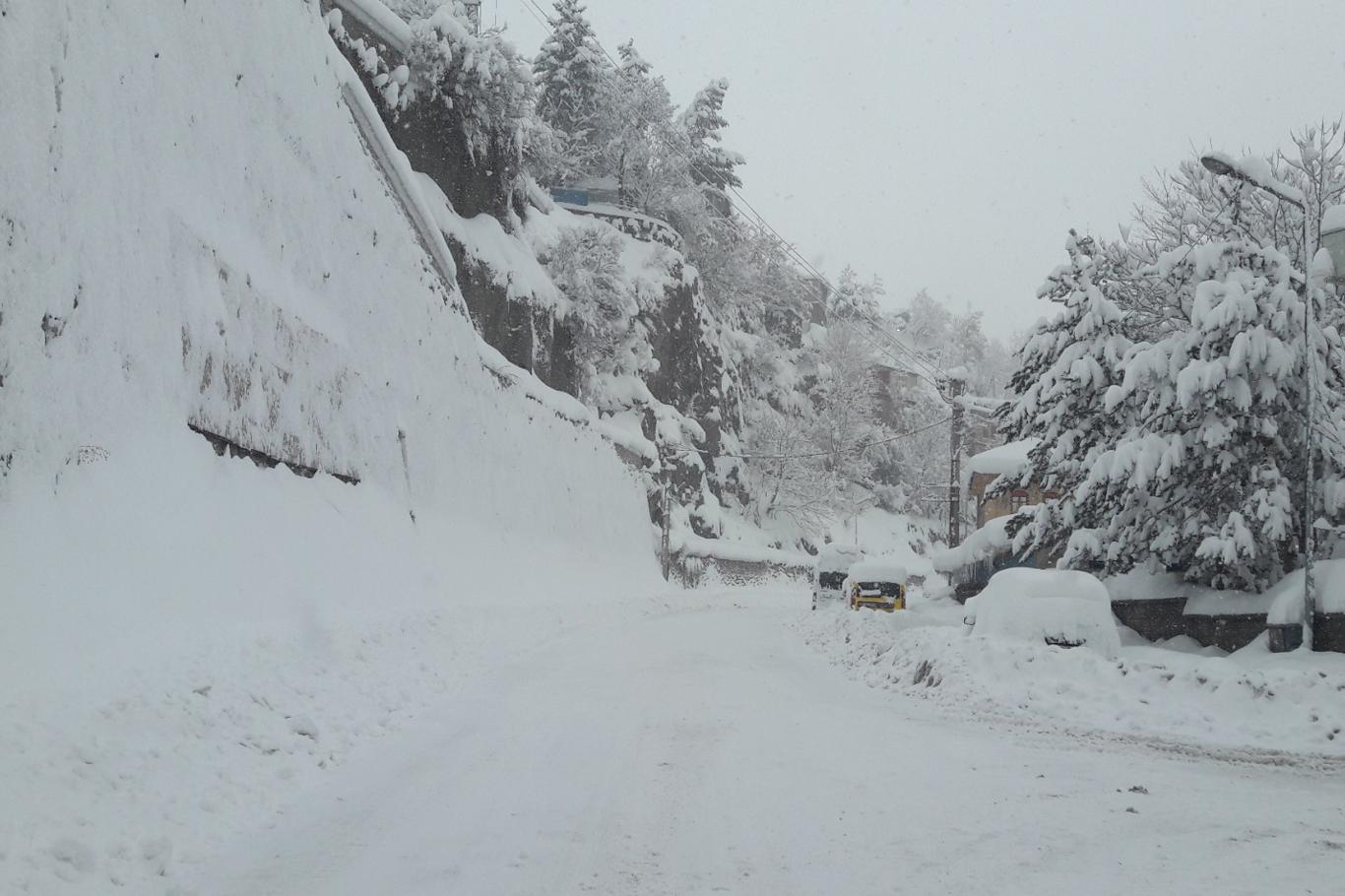 Yüzlerce köy yolu ulaşıma kapandı